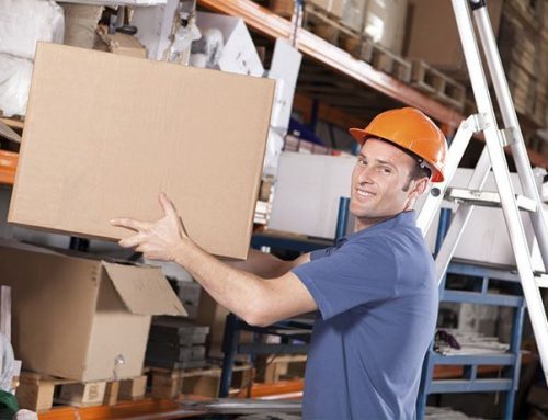 How can I qualify as a Manual Handling Trainer?